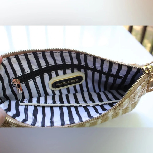 Madison West wristlet - Picture 3 of 6